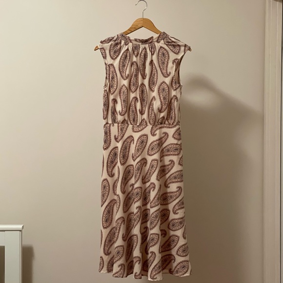 Ann Taylor Paisley Sleeveless Tie Neck Flowy Sheath Midi Dress - Picture 5 of 9